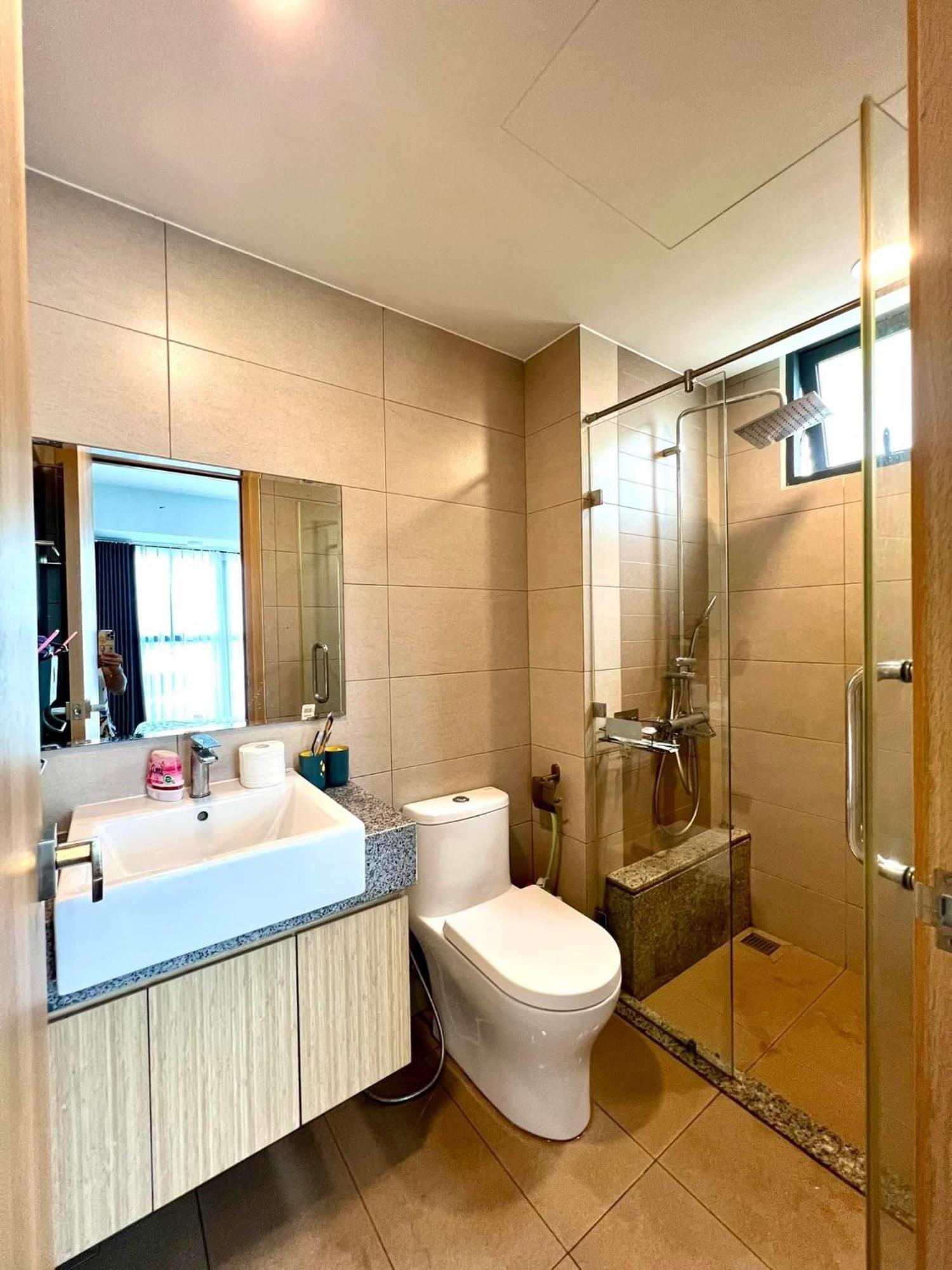 Celadon 3pn2wc Sat Aeon Gan San Bay Căn hộ *
